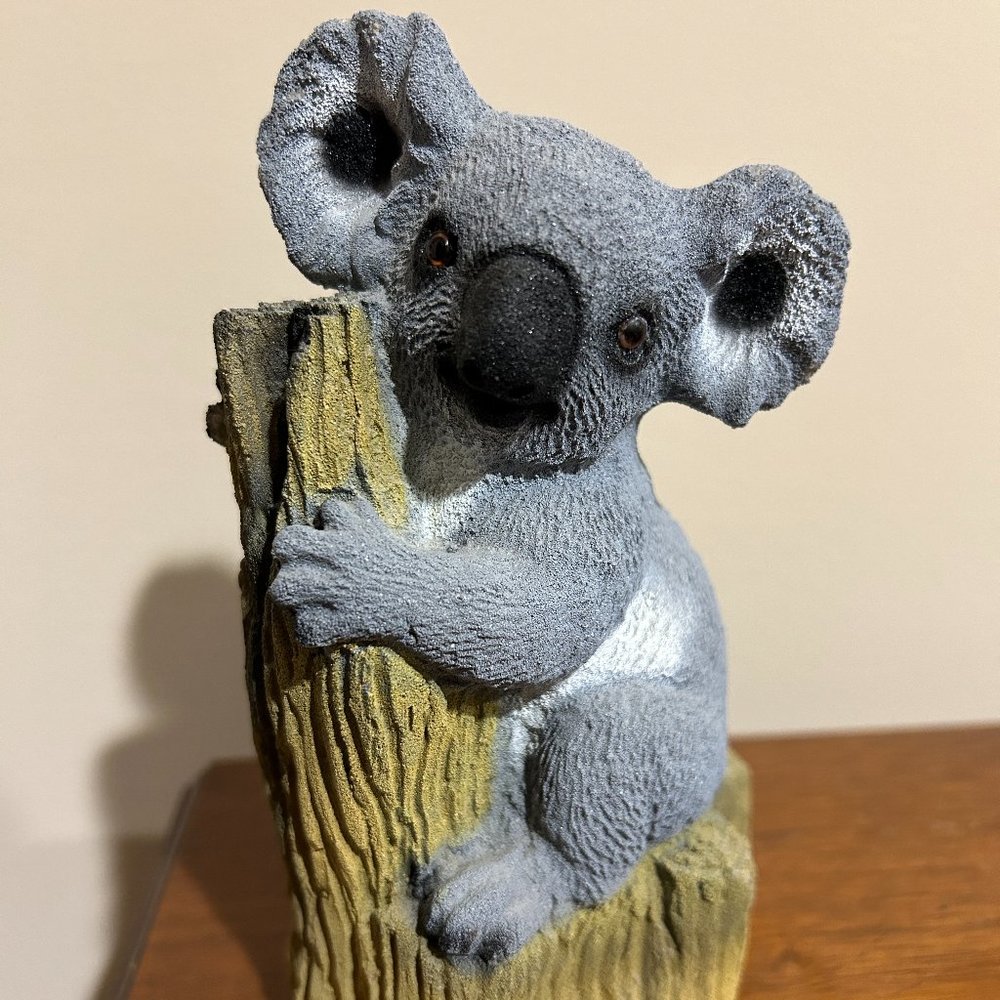 Vintage Sand Art Koala Bear Hugging Tree Australia Statue Figurine 6 1/2" x 4"